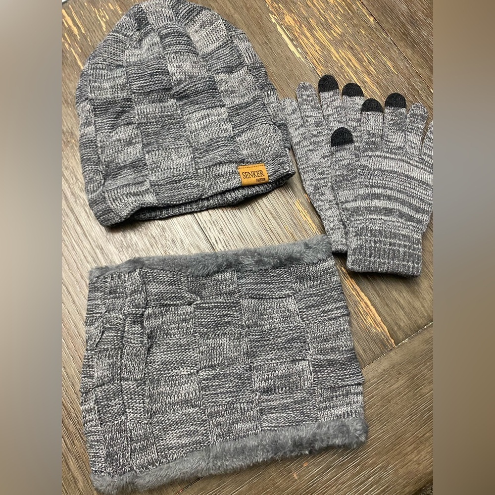 Senker Fashion Winter Beanie Hat Scarf and Touchscreen Gloves Set for Men